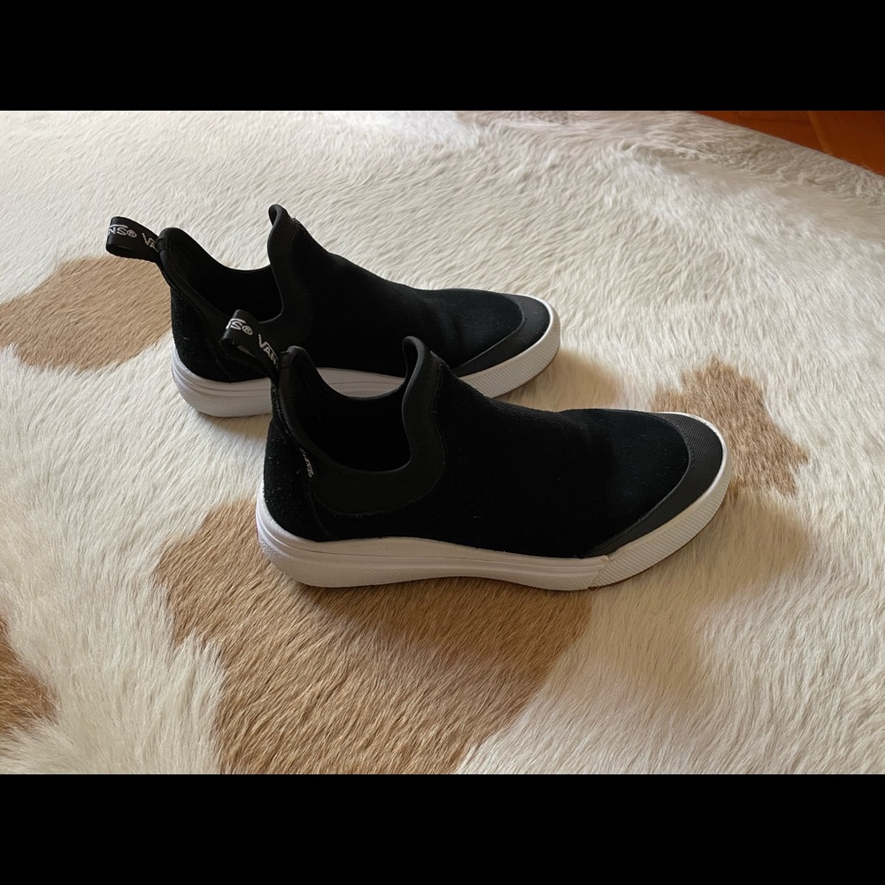 Vans  Ultracush black , slip on size 8.5